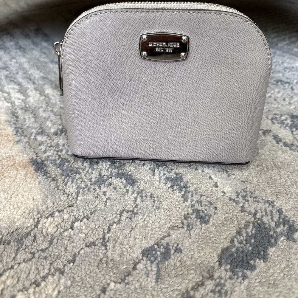 Michael Kors Cindy Travel Pouch Saffiano Leather Dome Cosmetic Bag Gray